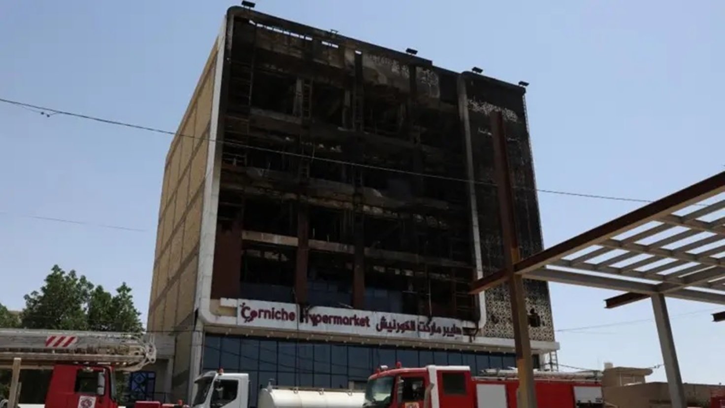 Incendio en hipermercado de Irak deja al menos 61 muertos y genera alarma internacional