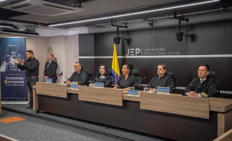 Histórica sentencia de la JEP: exjefes de las Farc deberán cumplir ocho años de sanciones restaurativas