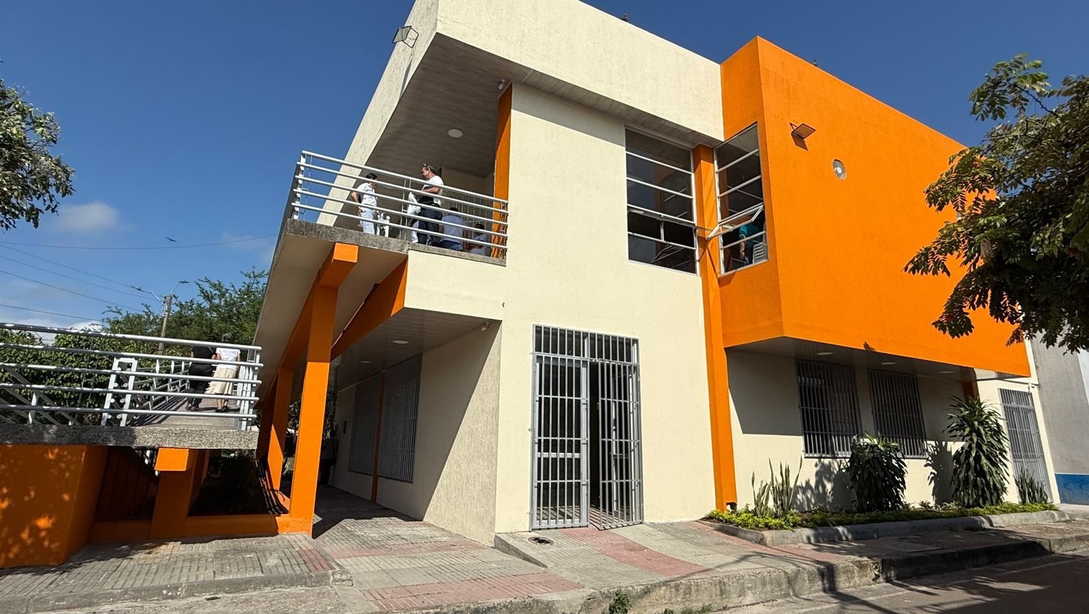 Alcalde Casagua recuperó Casa de la Cultura de la comuna 9 tras siete años de abandono